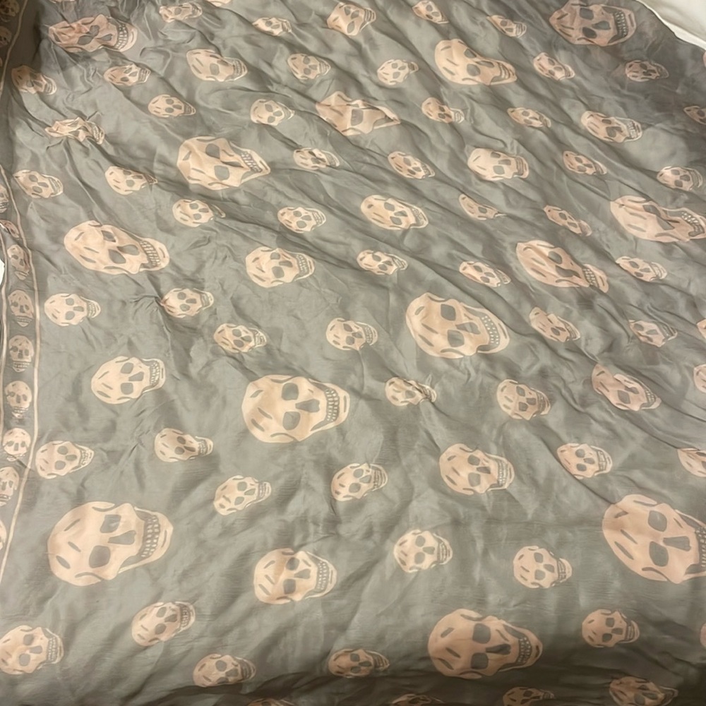 Alexander McQueen Grey and Pink silk scarf